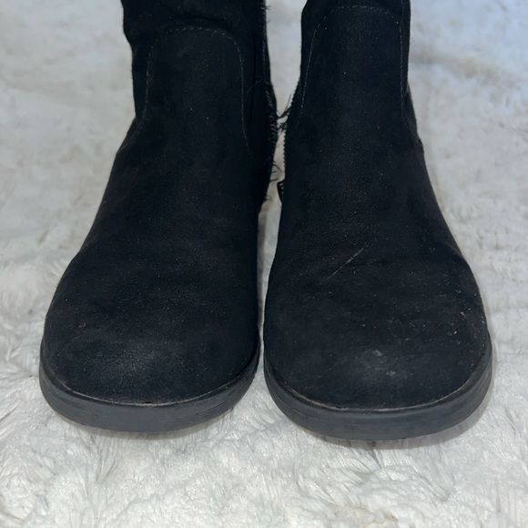 The Children’s Place Over the knee boot size 13 - Picture 3 of 5